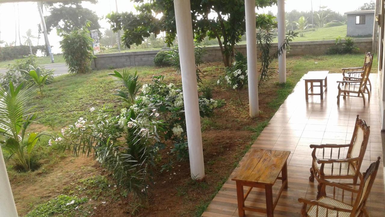 Masha Beach Inn Tangalle Esterno foto