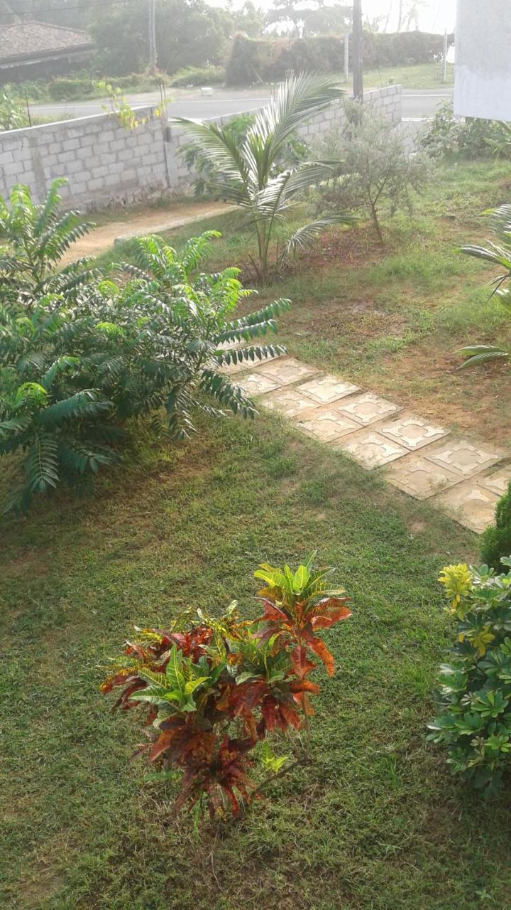 Masha Beach Inn Tangalle Esterno foto
